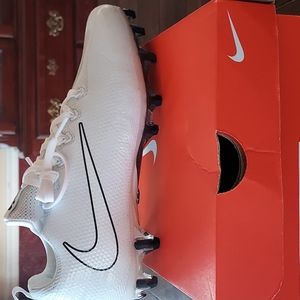 Nike Vapor Untouchable Baseball/Lacrosse Cleats, Size 8, Brand New